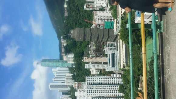 刚到香港