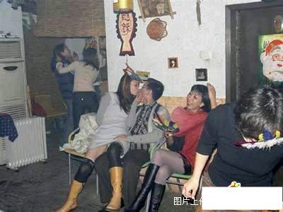 几张照片，叫人寒心，这个世界到底怎么了