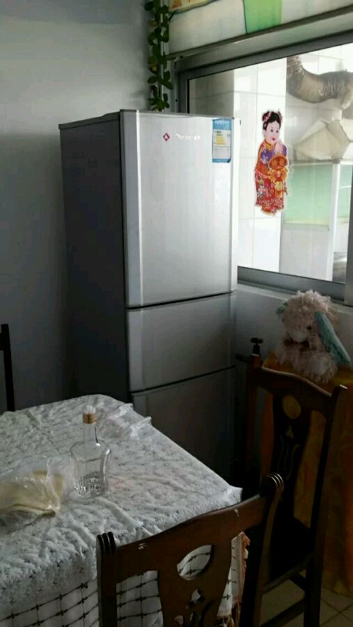 房屋出租 车库出租 拎包入住