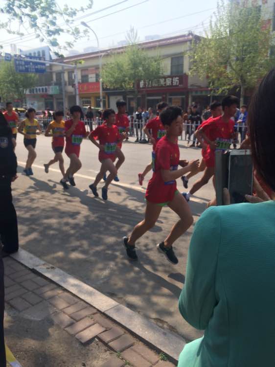 马拉松照片和视频