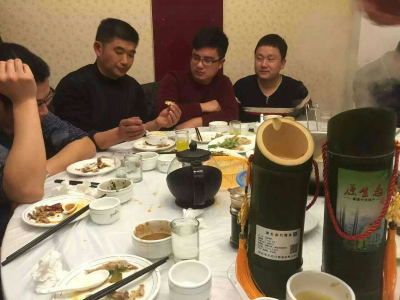 6504
