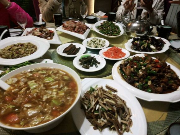 清一色都是女生，你们要不要来工