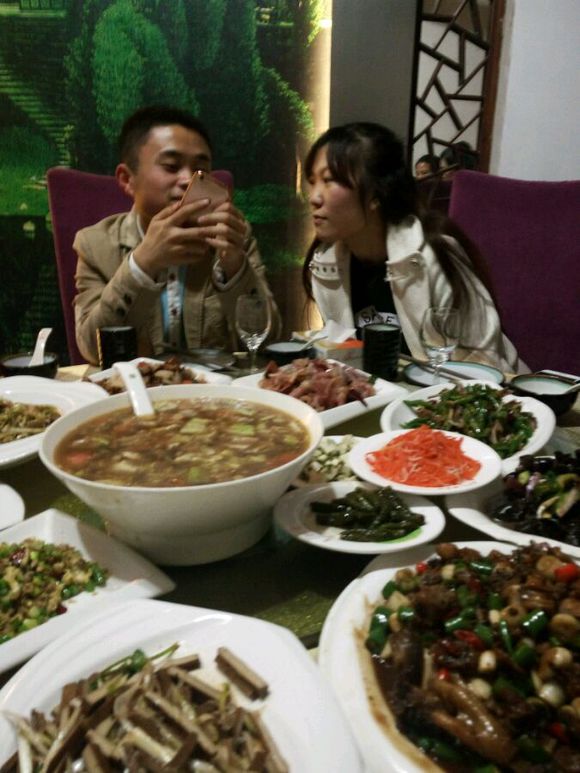 清一色都是女生，你们要不要来工