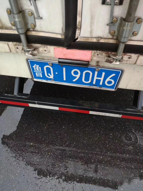 16435